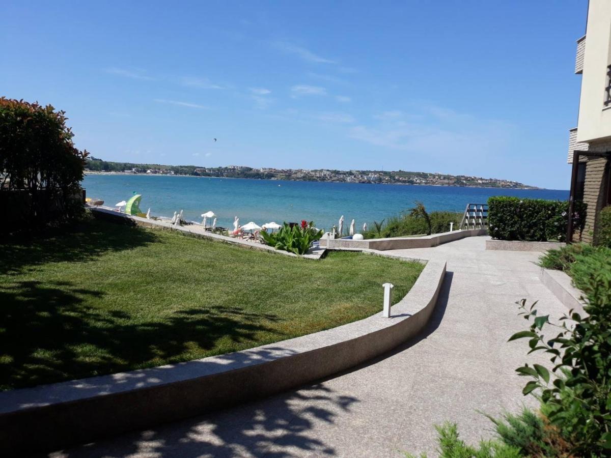 Apartment Sand Lilies Sozopol Bagian luar foto