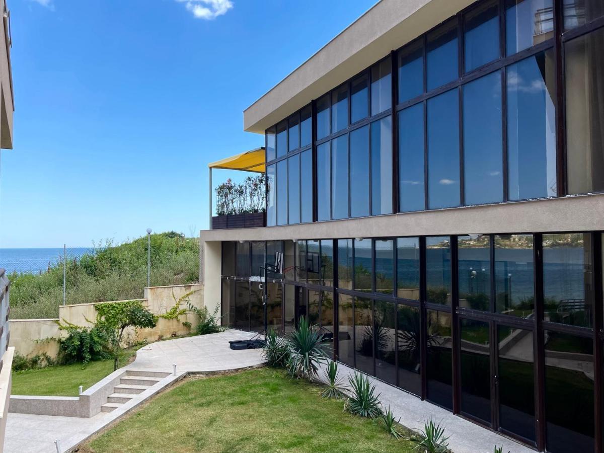 Apartment Sand Lilies Sozopol Bagian luar foto